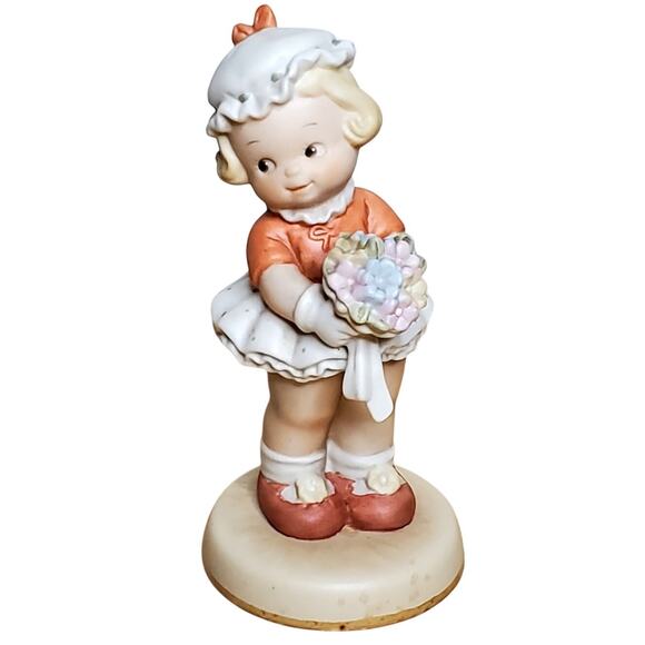 Memories of Yesterday I'm the Girl for You 1993 Membership Porcelain Figurine - Picture 1 of 8